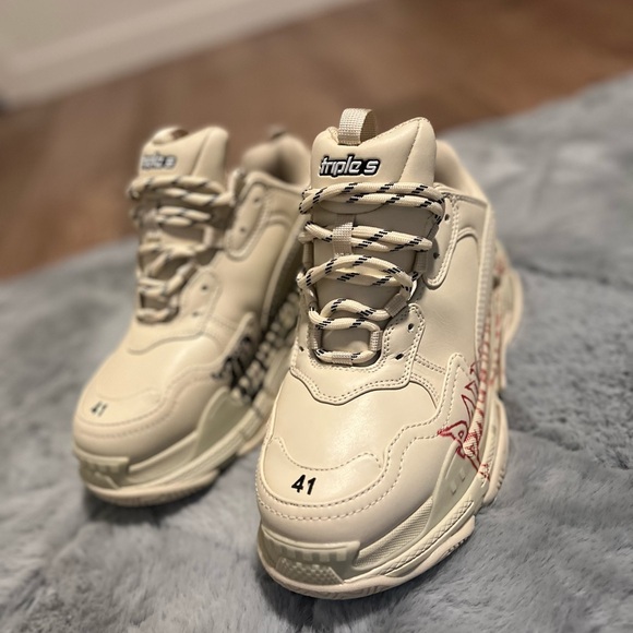 Balenciaga Triple S - Picture 3 of 4